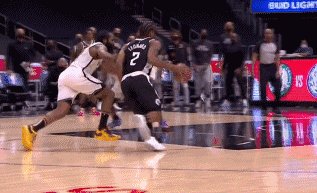 乐鱼体育app-小卡被吹进攻犯规引起争议 乔治：对手控制了裁判